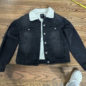 Love Tree Black Denim Jacket with Cream Sherpa Collar size medium